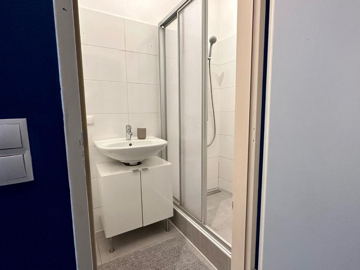 City Apartment - 2 Min To U1 Reumannplatz Viena Exterior foto